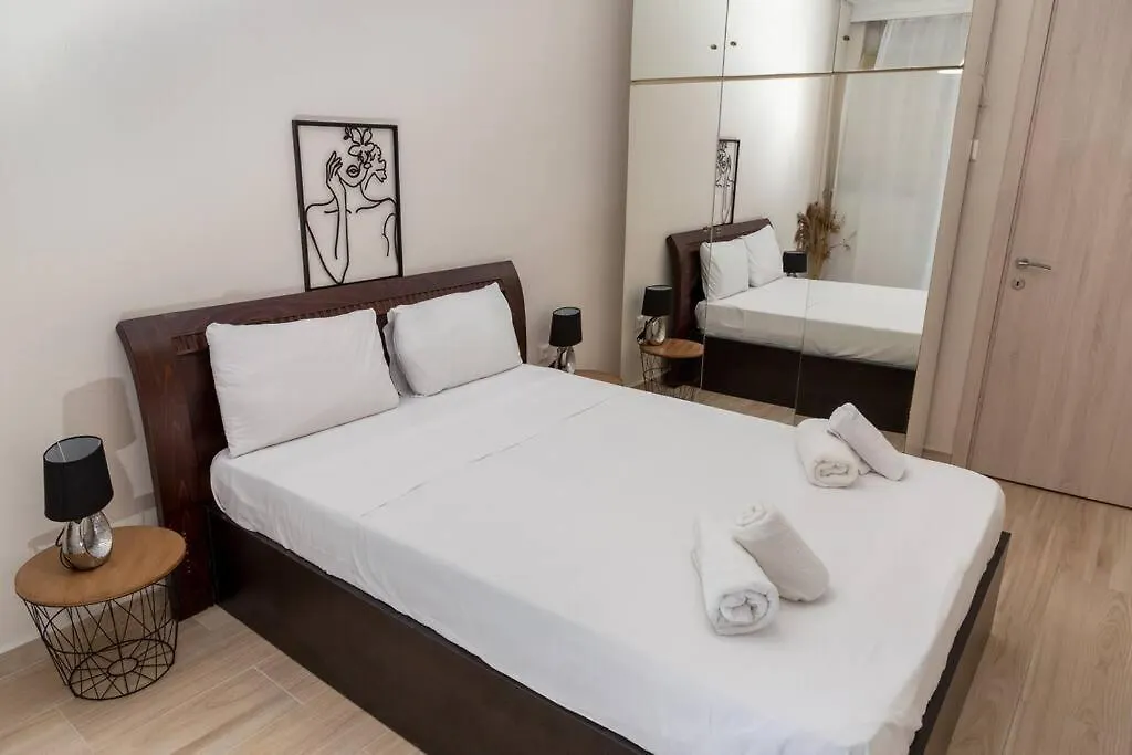 Simplicity Big Apartment Selanik
